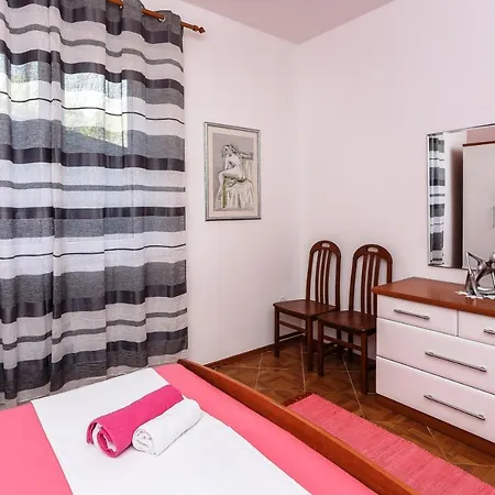 Lina Apartament Brsečine