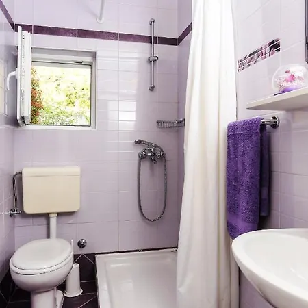 Lina Apartment Brsecine