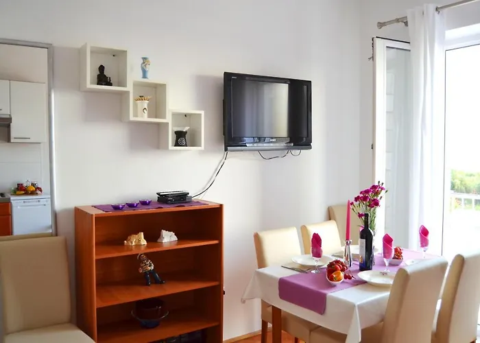 Lina Apartamento Brsečine